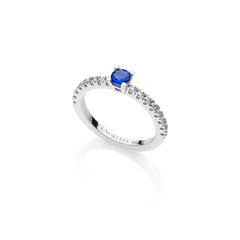 Anello solitario in argento con pietra azzurra 527861-13