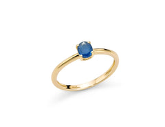 Anello con zaffiro blu ovale in oro giallo 375