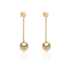 Orecchini dorati con sfere